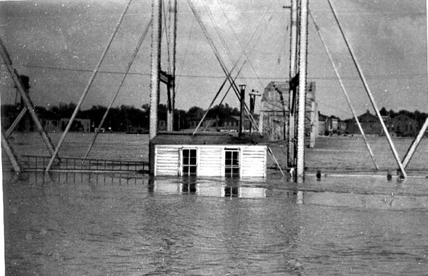 <B>Flooded Bridges</B> in Beardstown during an Illinois River flood (undated)