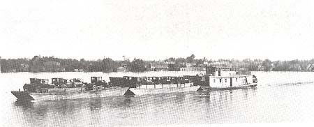 <b>Beardstown Ferry</b>.  A ferry  was operated at Beardstown by Thomas Beard (founder of Beardstown) and his heirs from 1826 to 1888.<br> <i>Meredosia Bicentennial Book.</i>