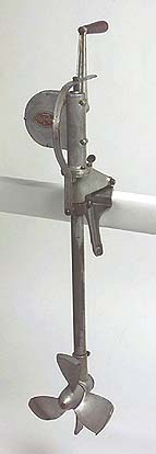 <b>Ro-Peller outboard motor</b><br>This is a hand-powered trolling motor.<br>Illinois State Museum Collection  (1991.4)