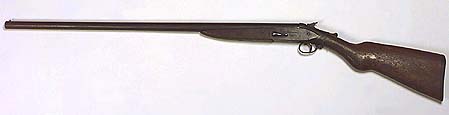 <b>Single barrel shotgun</b>.<br>NEW LONG RANGE WINNER/CHOKE BORED, GENUINE ARMORY STEEL. Serial Number 145265. Cat. No. 170.<br>Seized during Taylorville Mine Wars<br>Illinois State Museum Collection