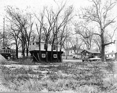 <b>Cottages and Clubhouses to Meredosia Lake</b>, 1939.  <br>Meredosia River Museum Collection.<br>Donated by Howard Edlen.