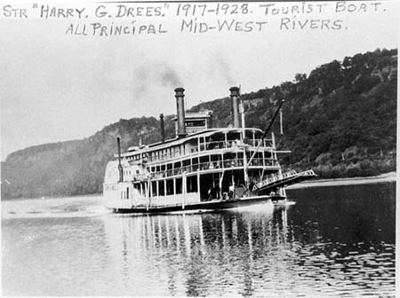 <b>Str Harry G. Drees</b>, circa 1917-1928.<br> Tourist boat.<br>Meredosia River Museum Collection.