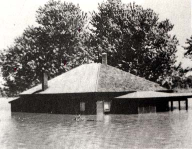 <b>Anderson Duck Club</b>, under water in the flood of 1943, near Meredosia, Illinois.