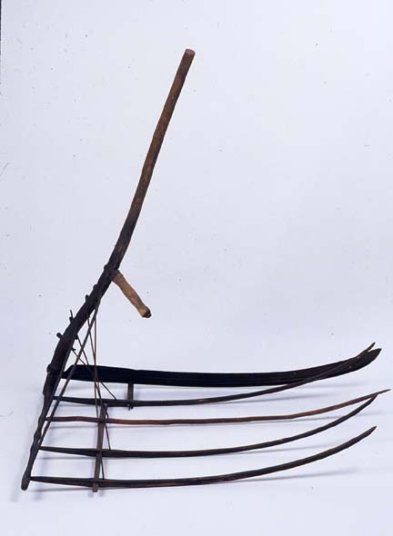 History of Illinois Agriculture Image Gallery :: Technology :: scythe