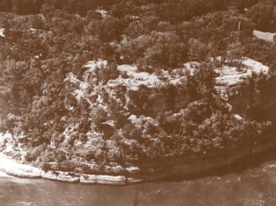 Aerial photograph of Starved Rock