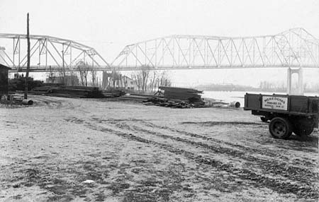 <b>Unloading and Loading Dock</b>, Meredosia, 1939. <br>Meredosia River Museum Collection.<br>Donated by Howard Edlen.