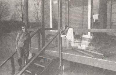 <b>Forced out by Rising Water</b>.  One of the many times the Van Deventers had to move out of the Meredosia Duck Hunting Club they managed on Meredosia Island because of flooding.
