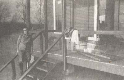 <b>Forced out by Rising Water</b>.  One of the many times the Van Deventers had to move out of the Meredosia Duck Hunting Club they managed on Meredosia Island because of flooding.