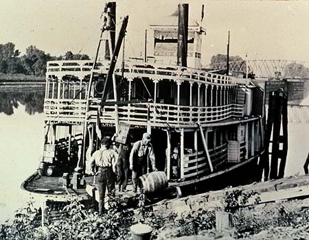 <b>Loading a Paddle wheeler</b>