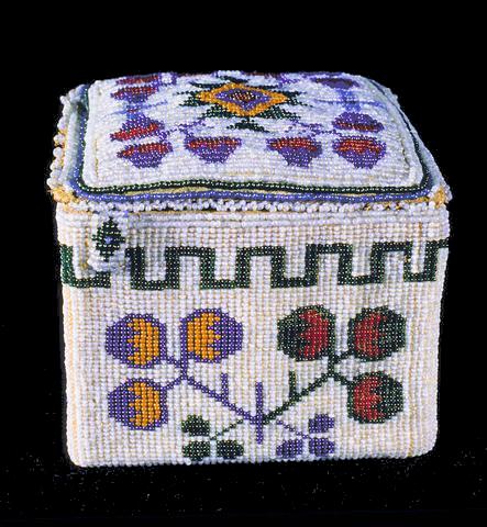 <b>Beaded Box</b>